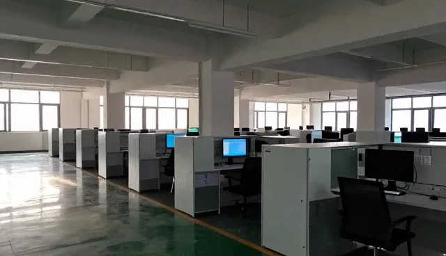 网络技术驱动下的智能CRM管理平台应用场景深度解析